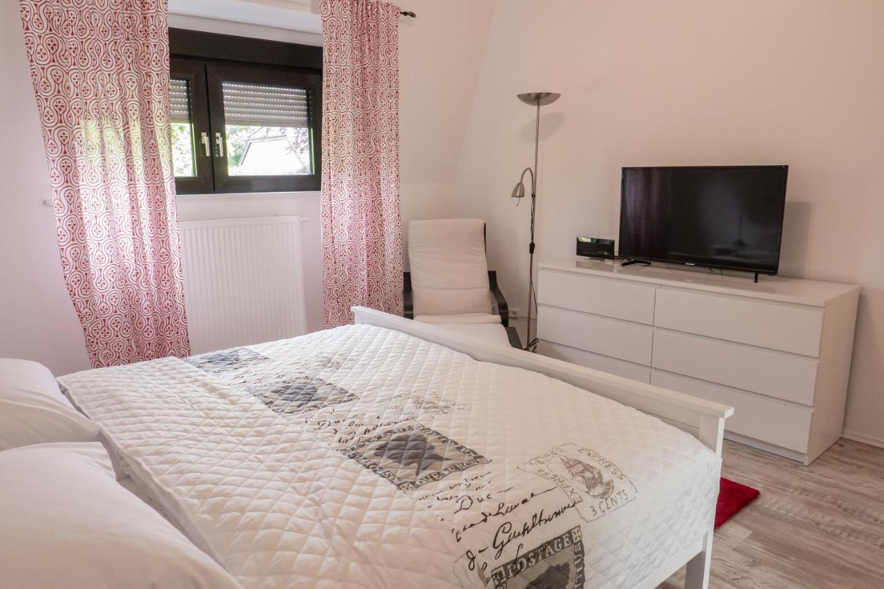 Appartment Rheinaue Duisburg Exteriör bild